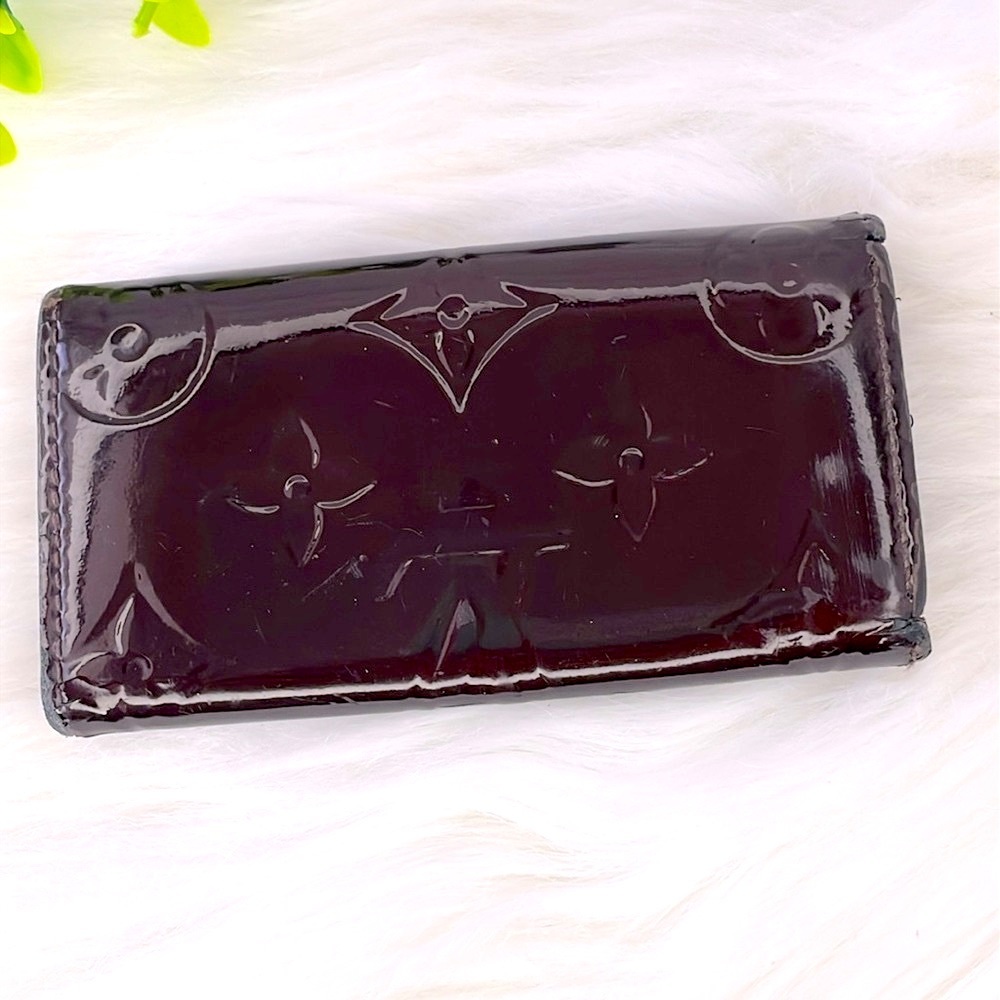 Louis Vuitton Vernis 4 Ring Key Holder - Picture 3 of 11